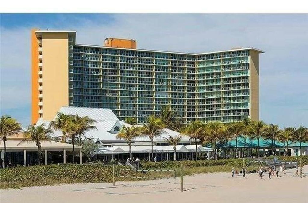 Photo of 333 NE 21st Avenue #1708, Deerfield Beach, FL 33441 (MLS # R11062884)