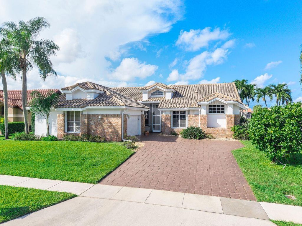 Photo of 7685 Dorchester Road, Boynton Beach, FL 33472 (MLS # R11135701)