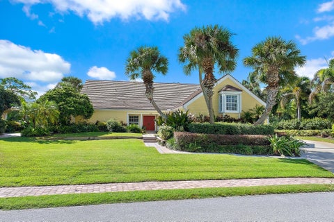 Photo of 3360 SE Golf Trail, Stuart, FL 34997 (MLS # B26092918)