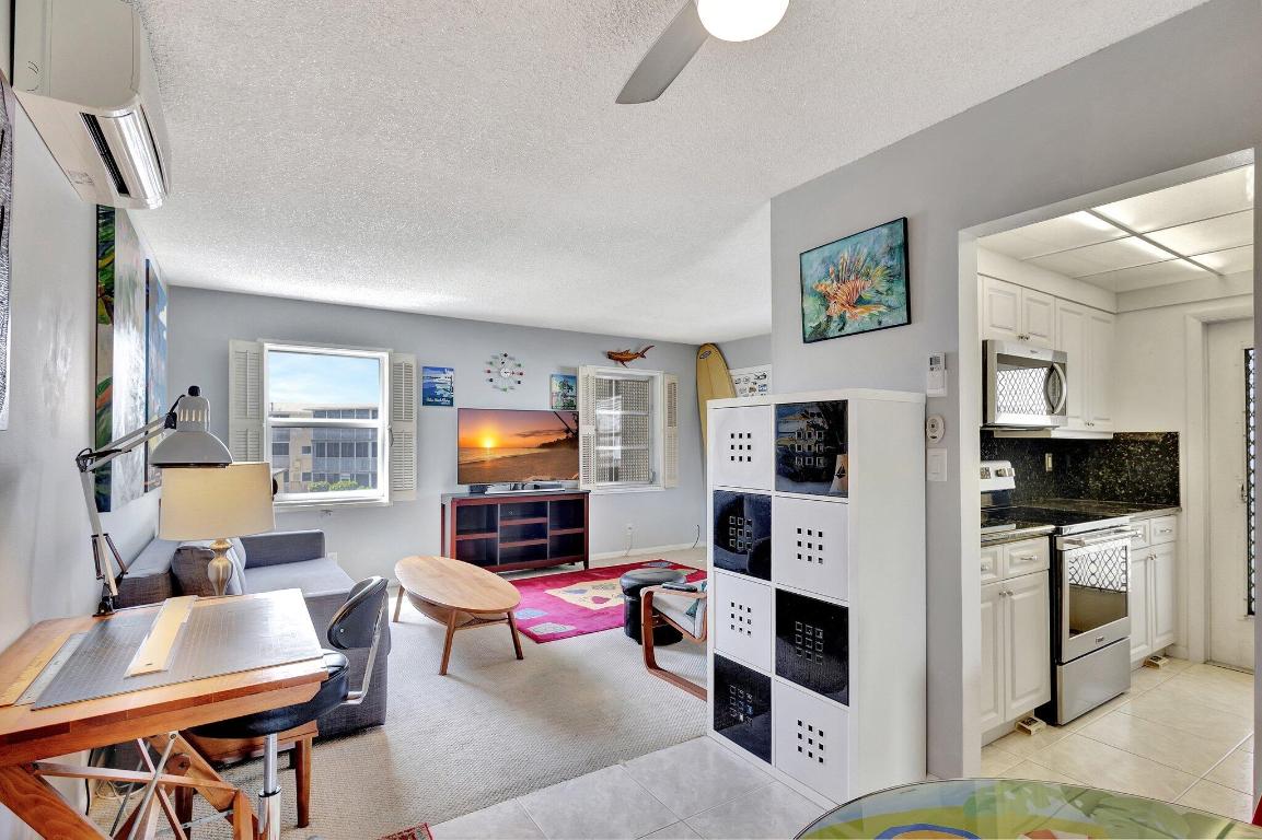 VILLAS ON THE OCEAN - Residential