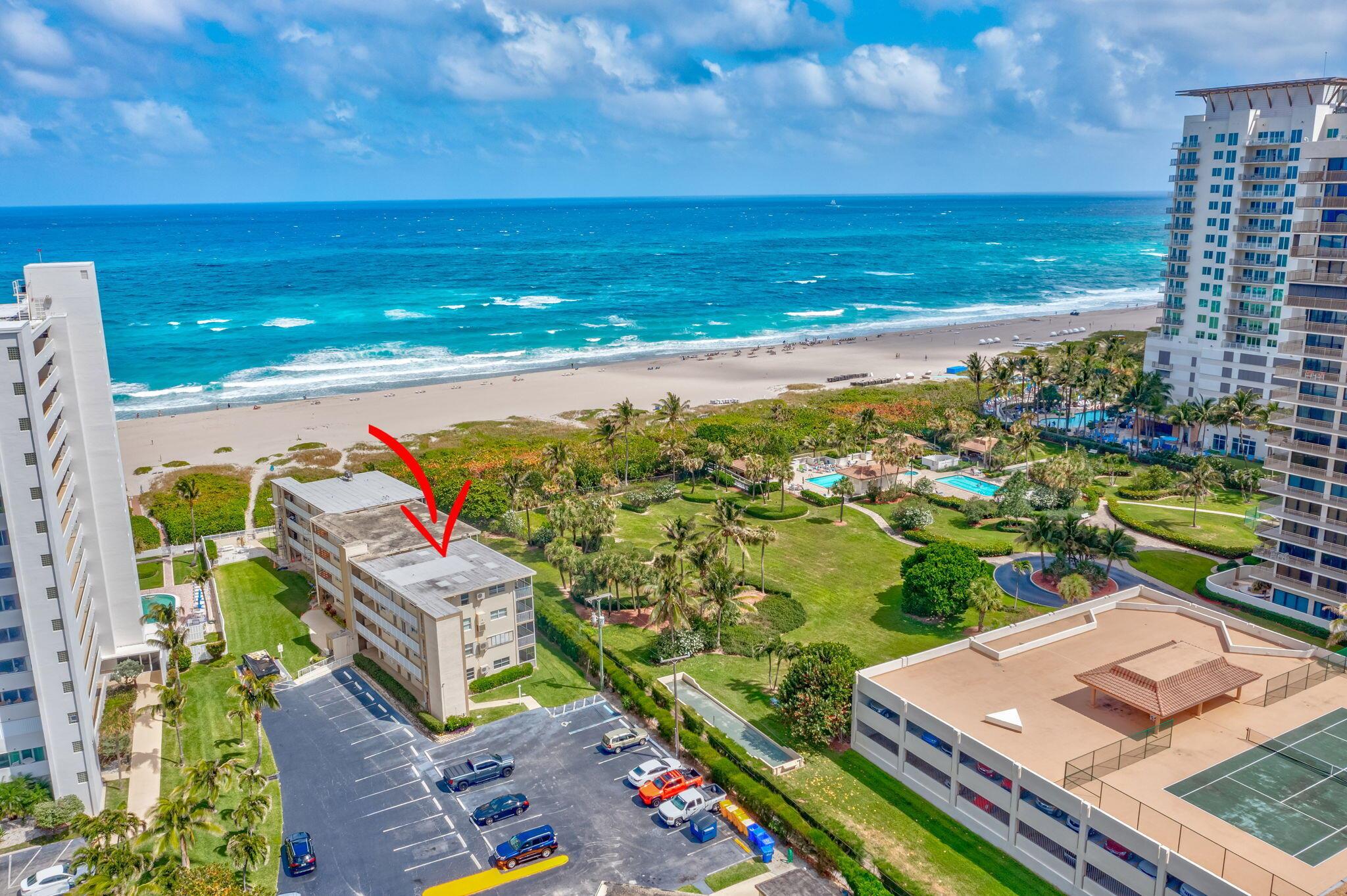 VILLAS ON THE OCEAN - Residential