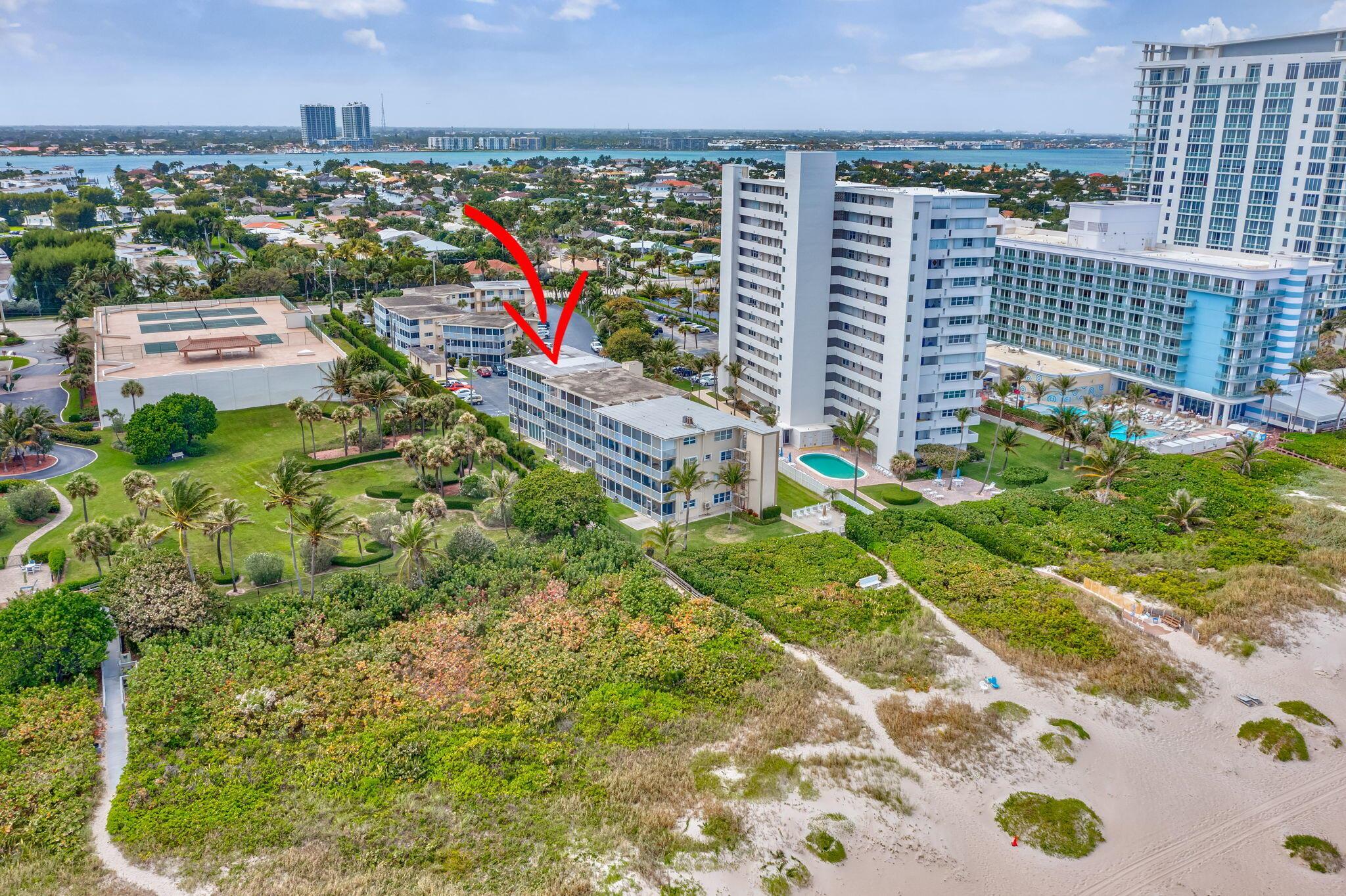 VILLAS ON THE OCEAN - Residential