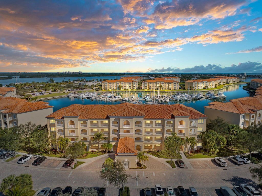 Photo of 13 Harbour Isle Drive W #Ph02, Fort Pierce, FL 34949 (MLS # R11128317)