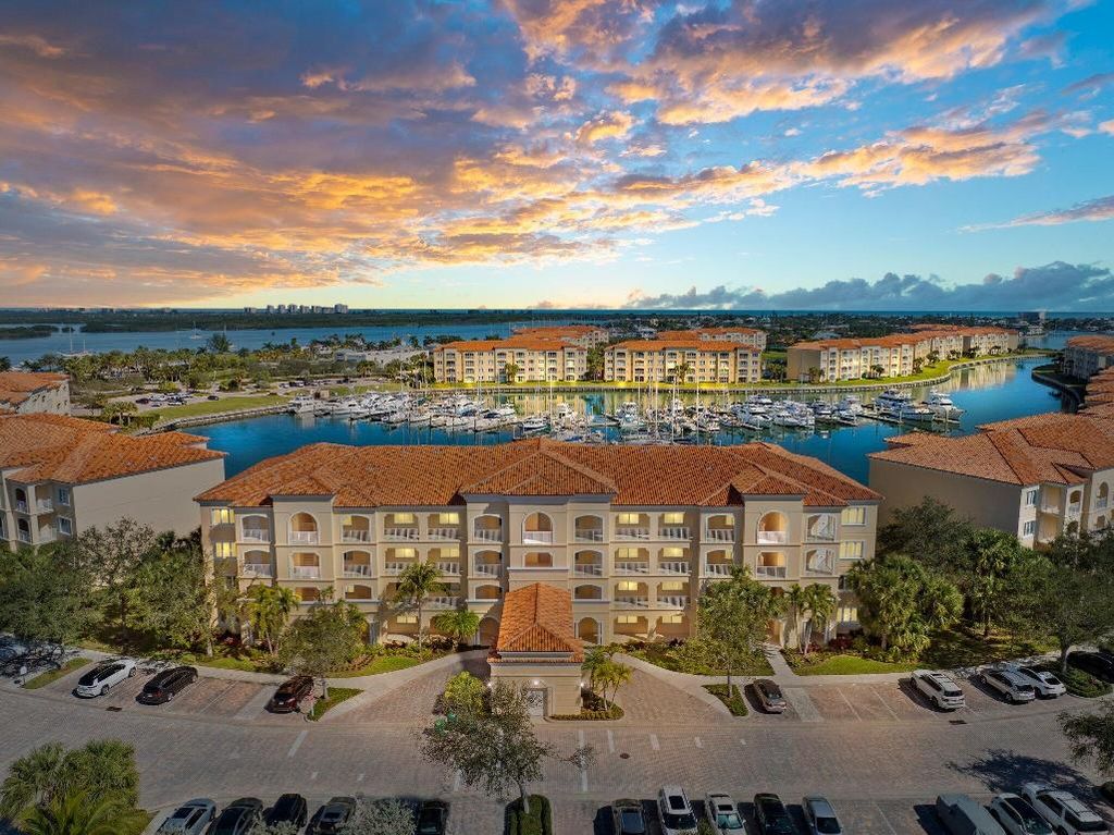 Photo of 13 Harbour Isle Drive W #Ph02, Fort Pierce, FL 34949 (MLS # R11128317)