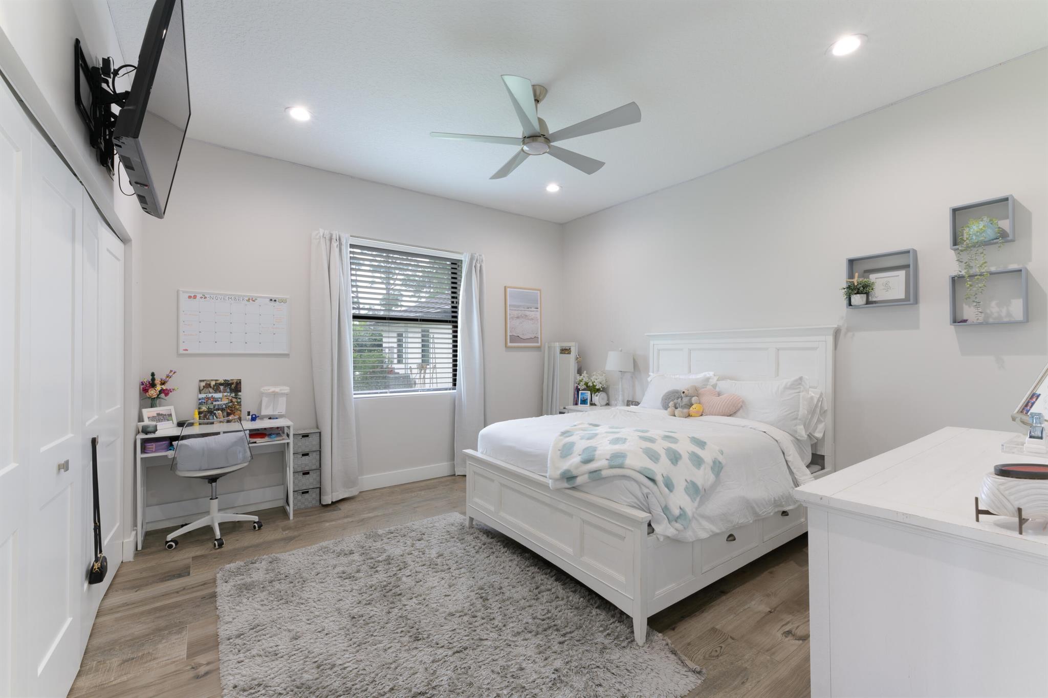 PADDOCK PARK 1 OF WELLING - Residential