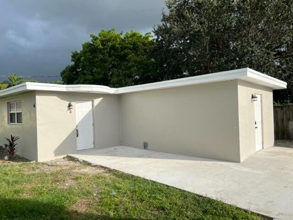 Photo of 3890 Lakewood Road #4, Palm Springs, FL 33461 (MLS # R11000832)