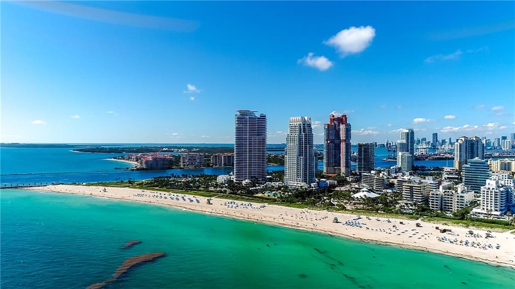 Continuum on South Beach - Residential