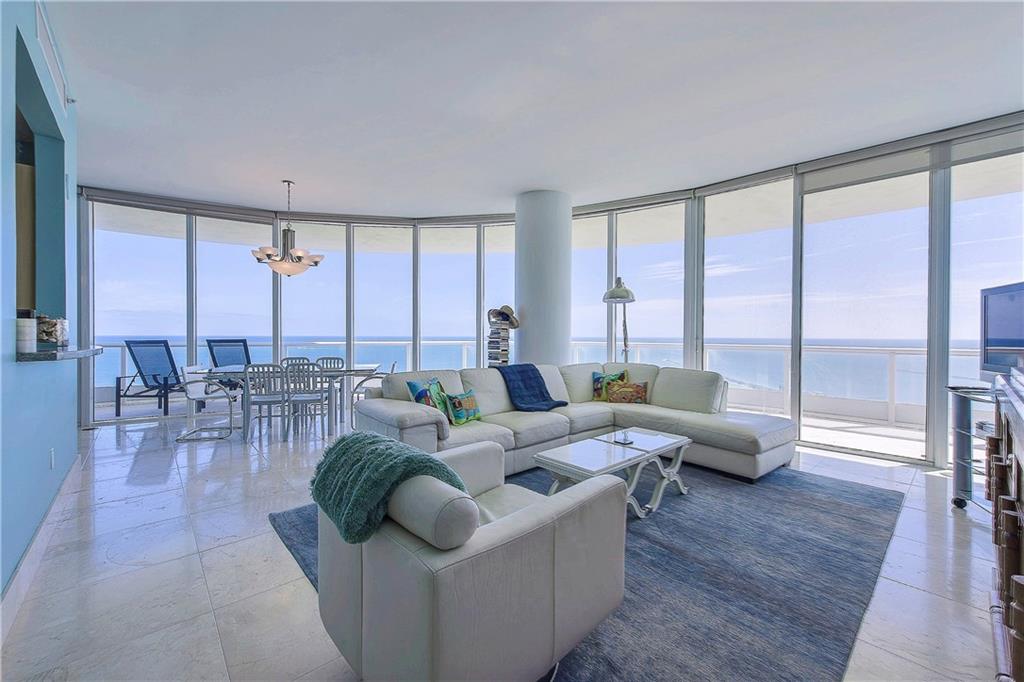 Continuum on South Beach - Residential