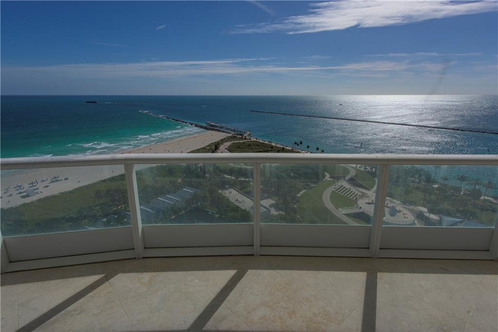 Continuum on South Beach - Residential