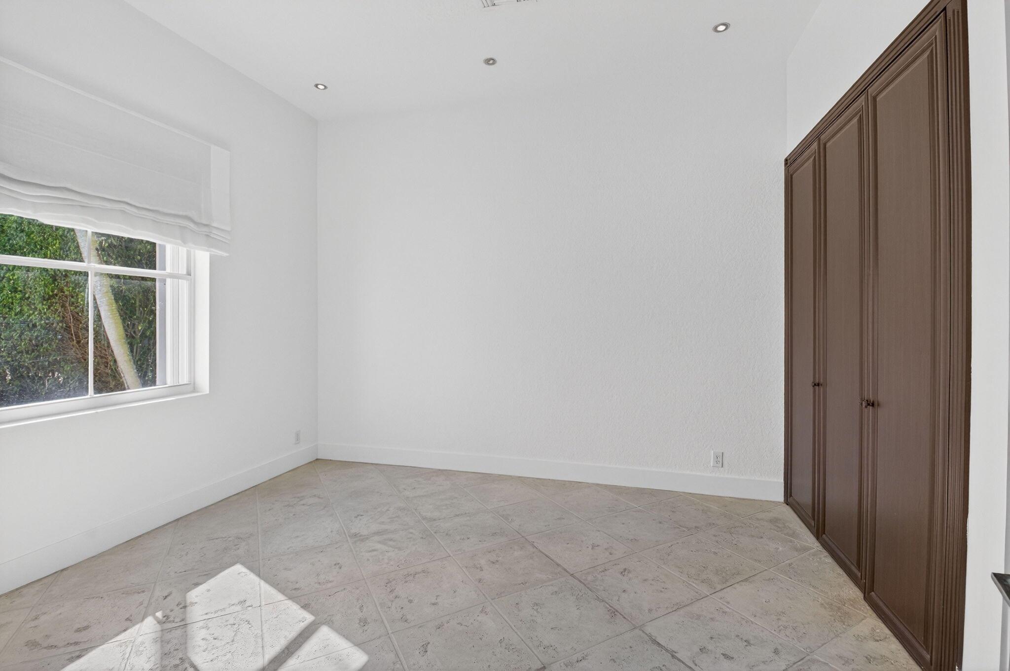 SHORES AT BOCA RATON PH 1 - Residential Lease