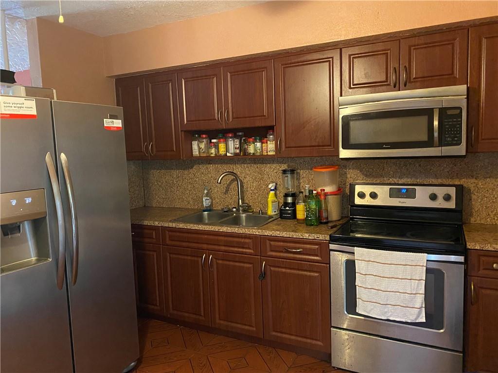 Myrtle Grove 1st Add - Residential