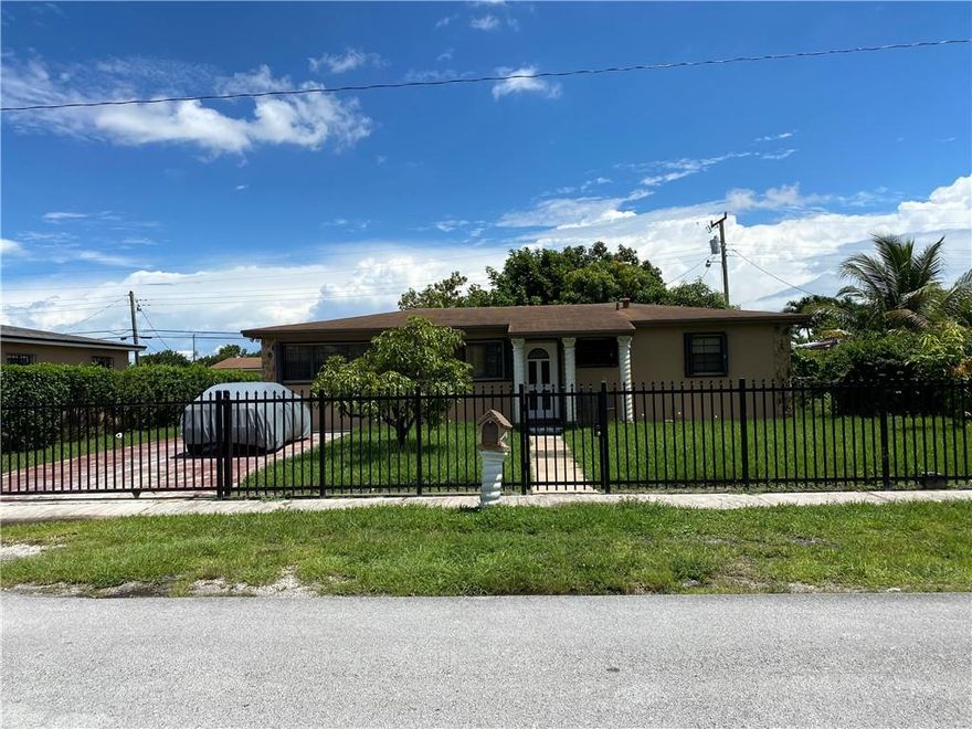 Well maintained starter home in Miami Gardens, this is a 3 bedroom 1 bathroom home with a beautiful kitchen, living room, dining room and a large family room. This property also features 3 spacious bedrooms and a inclosed back patio, new A/C unit accordian shutters all around. This house is priced to sell showing's are as followed Tuesday from 11-3pm and Sunday from 2-6pm by appointment only 24 hours notice to show please text agent 786-356-6220