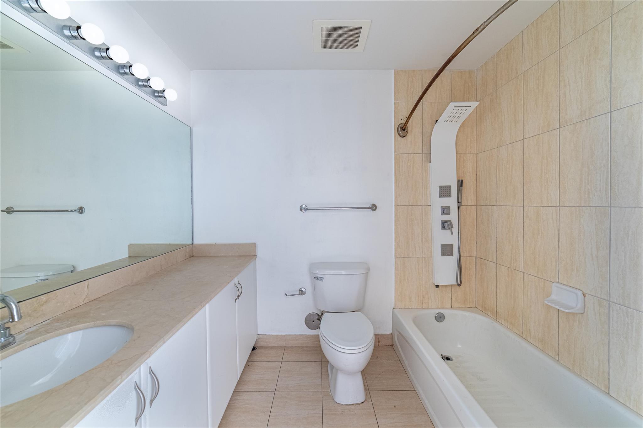 1750 N Bayshore Dr 1112