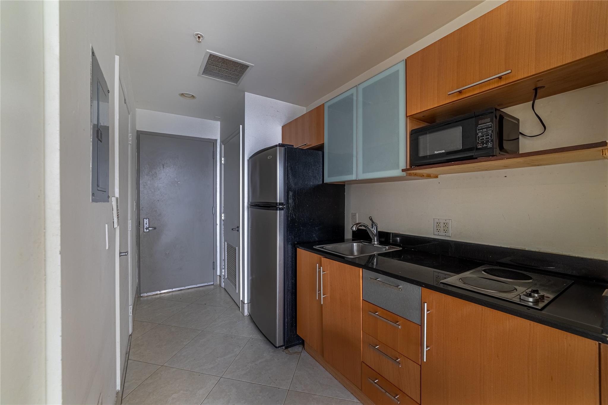 1750 N Bayshore Dr 1112