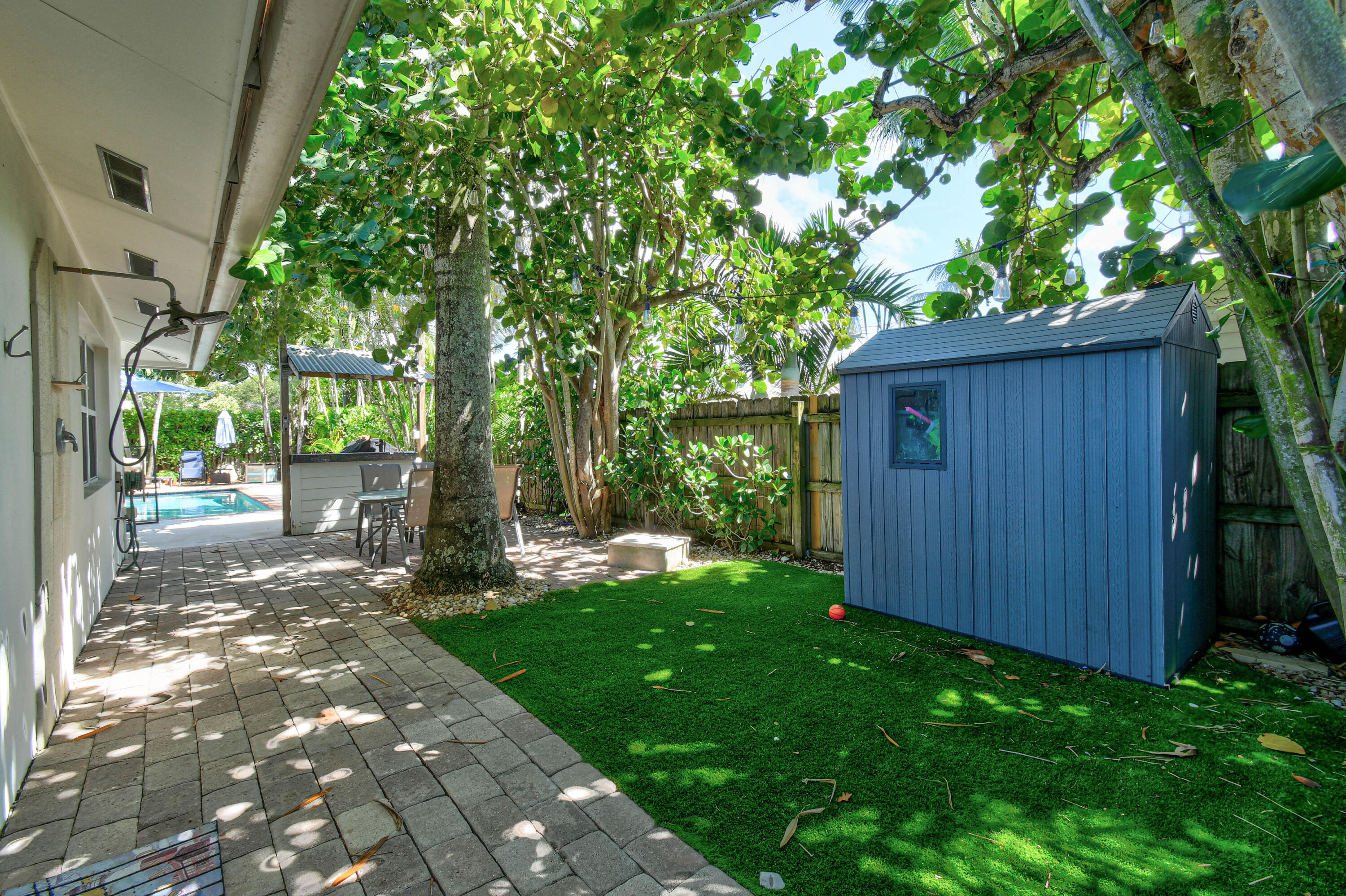 RIVERSIDE DRIVE PARK SEC A - Residential