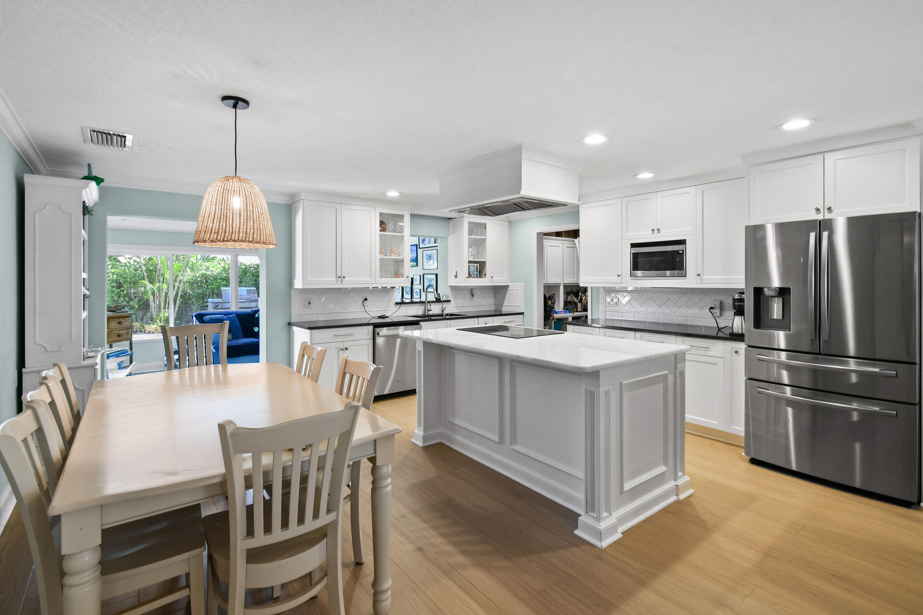 RIVERSIDE DRIVE PARK SEC A - Residential