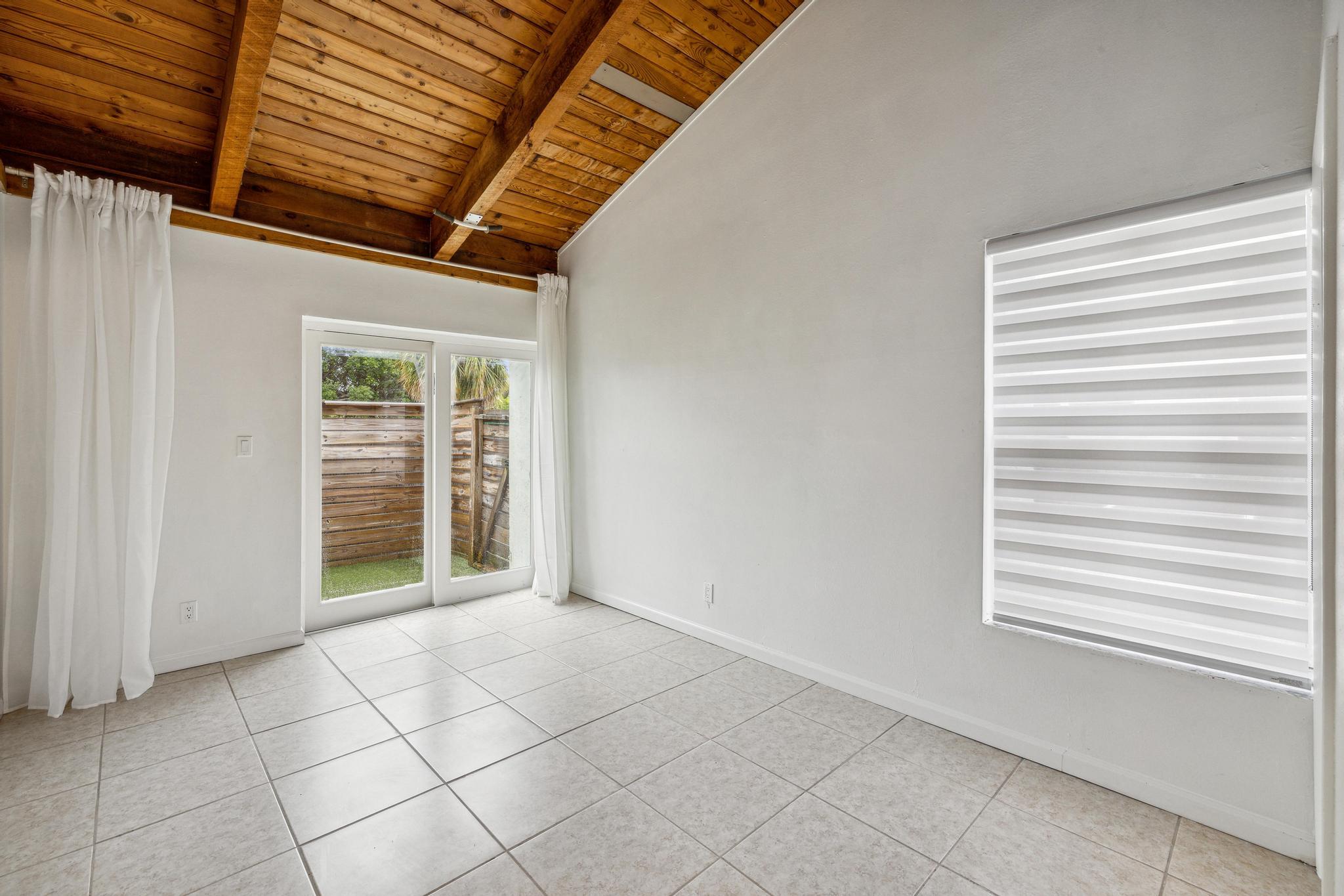 410 SE 13th Street 4