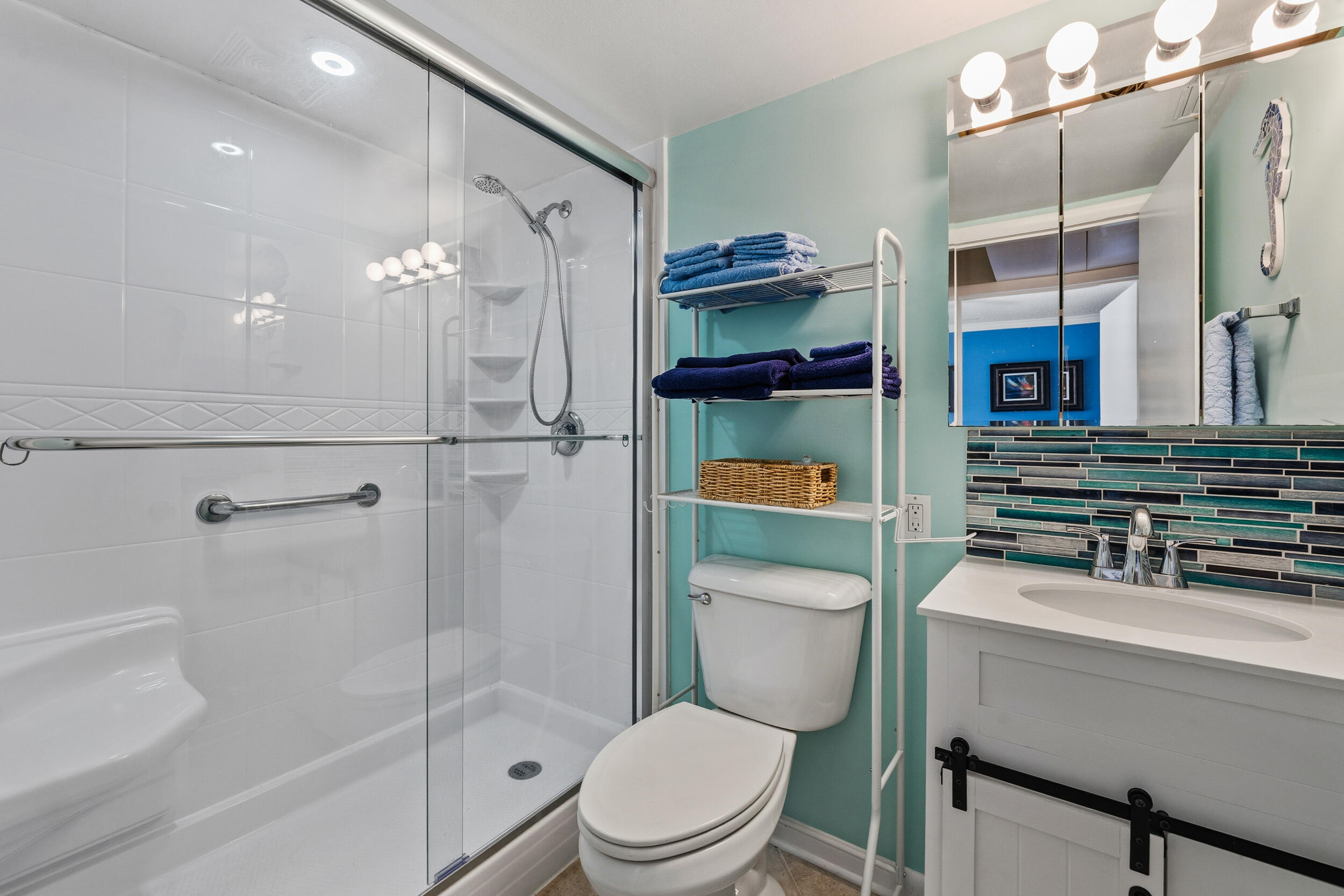 KING MOUNTAIN CONDO 
(AKA MONTEREY YACHT & COUNTR - Residential