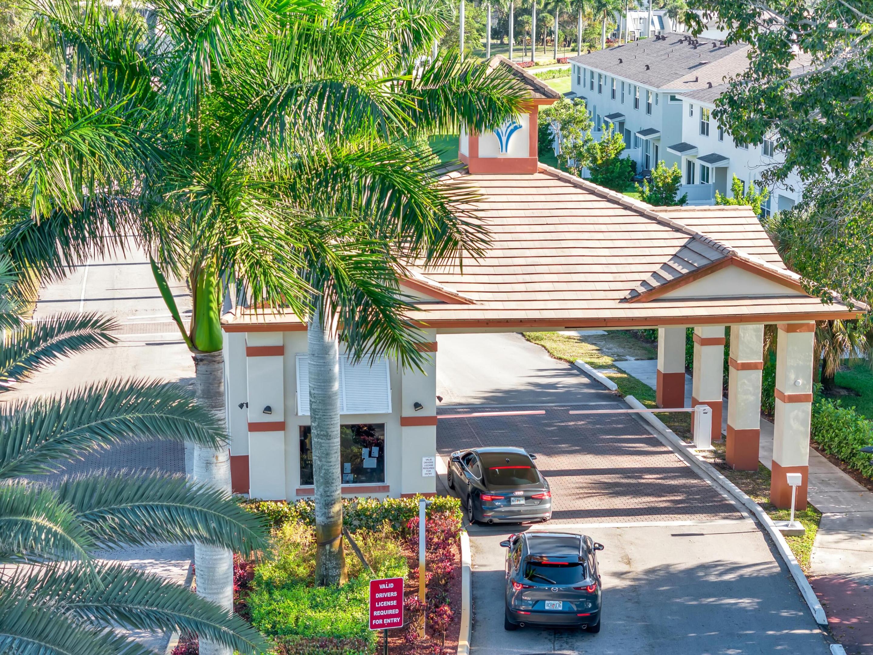LAKESHORE AT THE FOUNTAINS - Residential