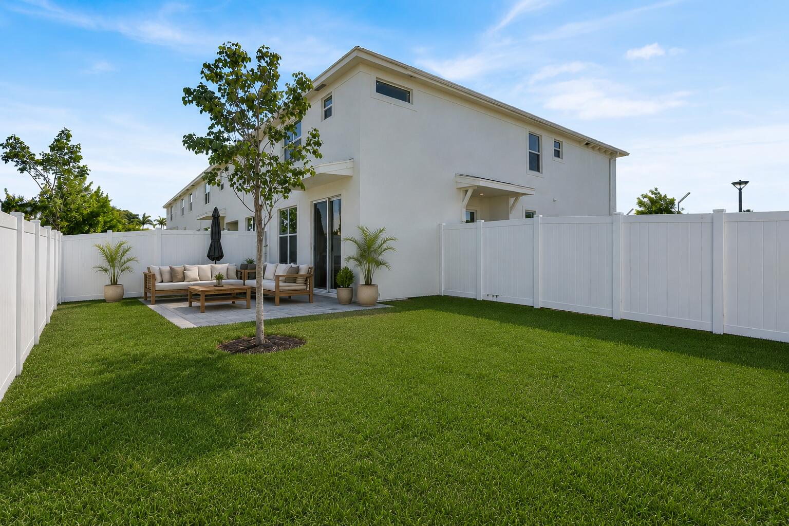 LAKESHORE AT THE FOUNTAINS - Residential