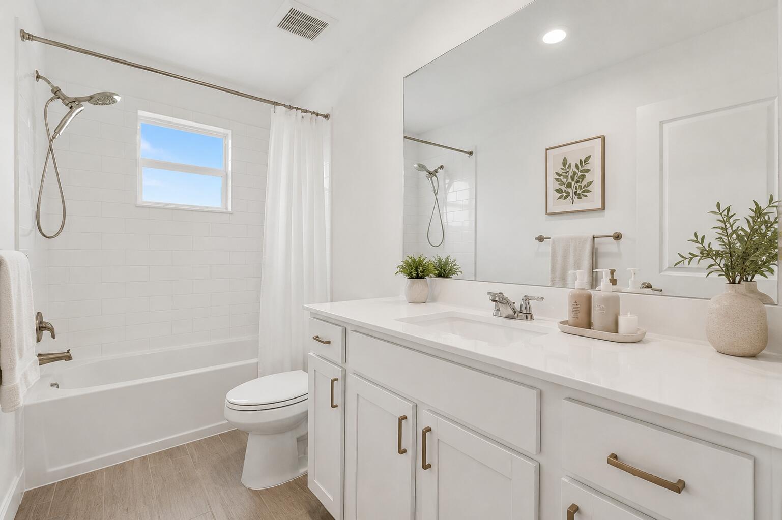 LAKESHORE AT THE FOUNTAINS - Residential
