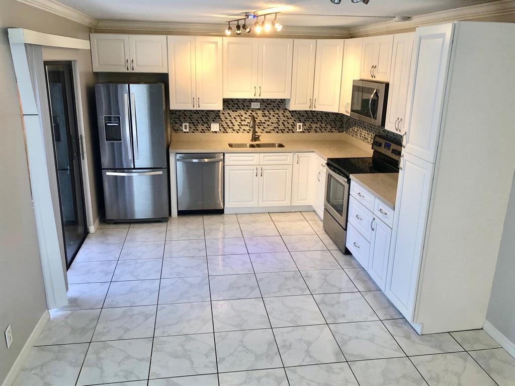 Spanish Wells - Residential