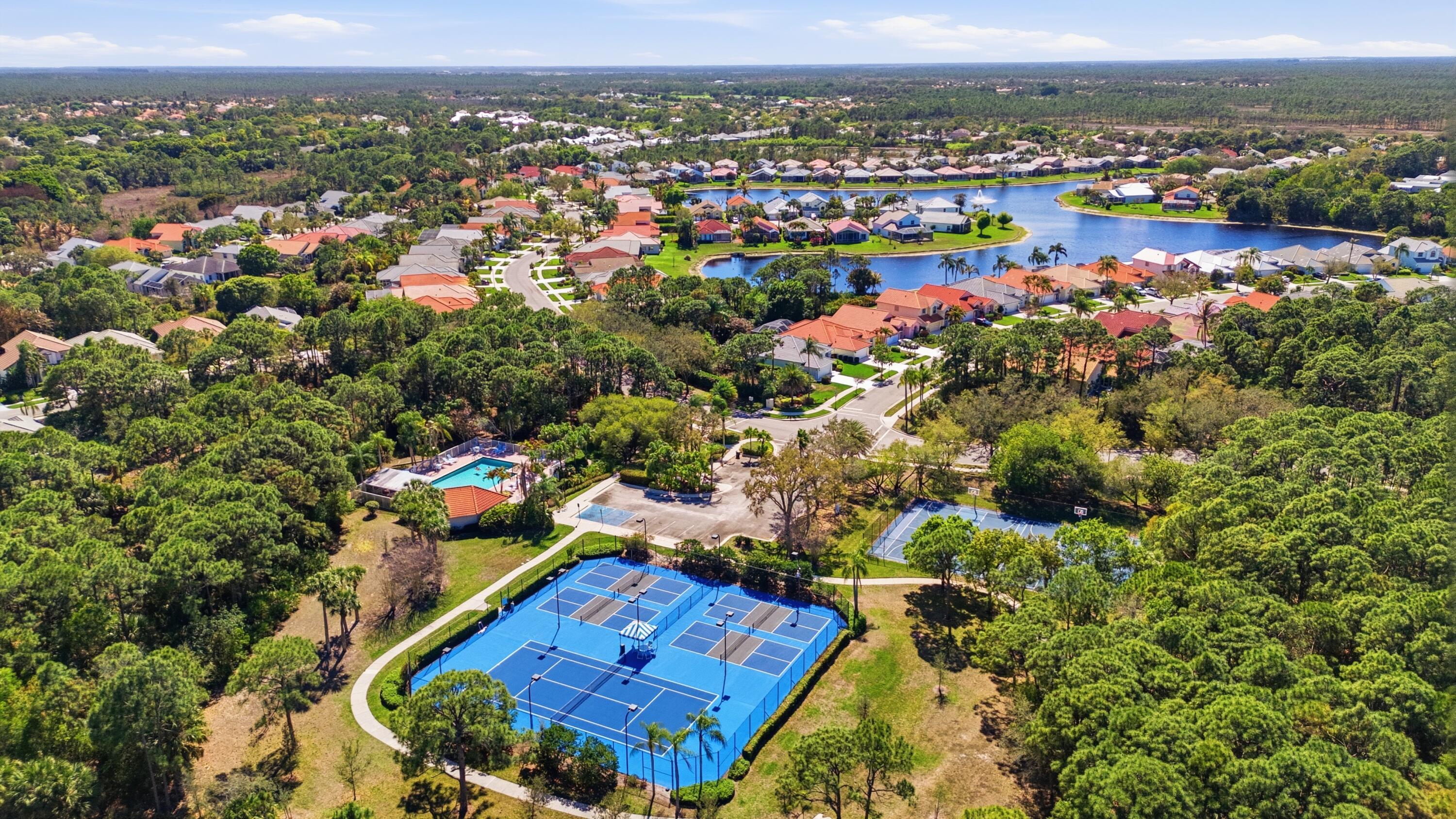 MARINER VILLAGE - Residential