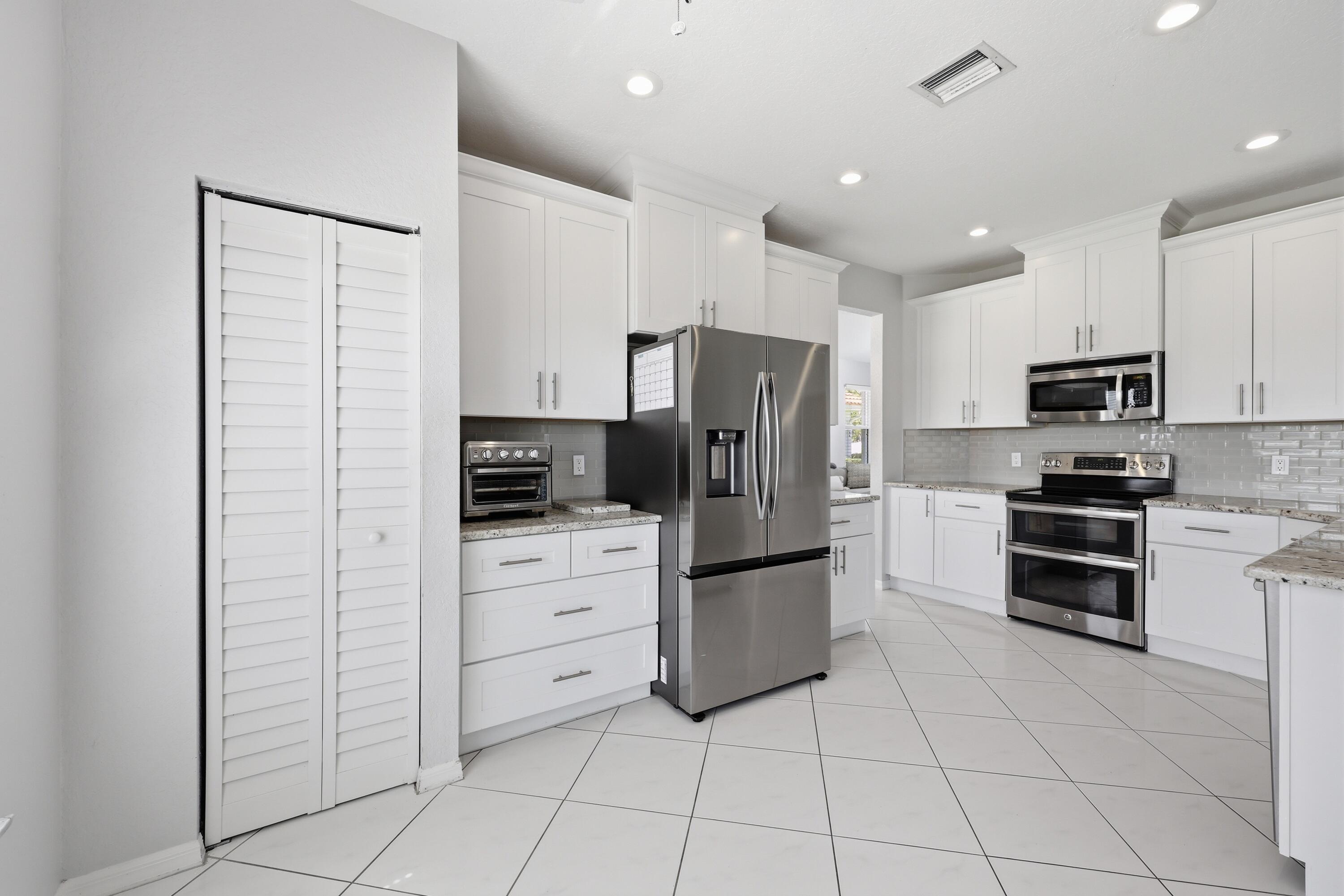 MARINER VILLAGE - Residential