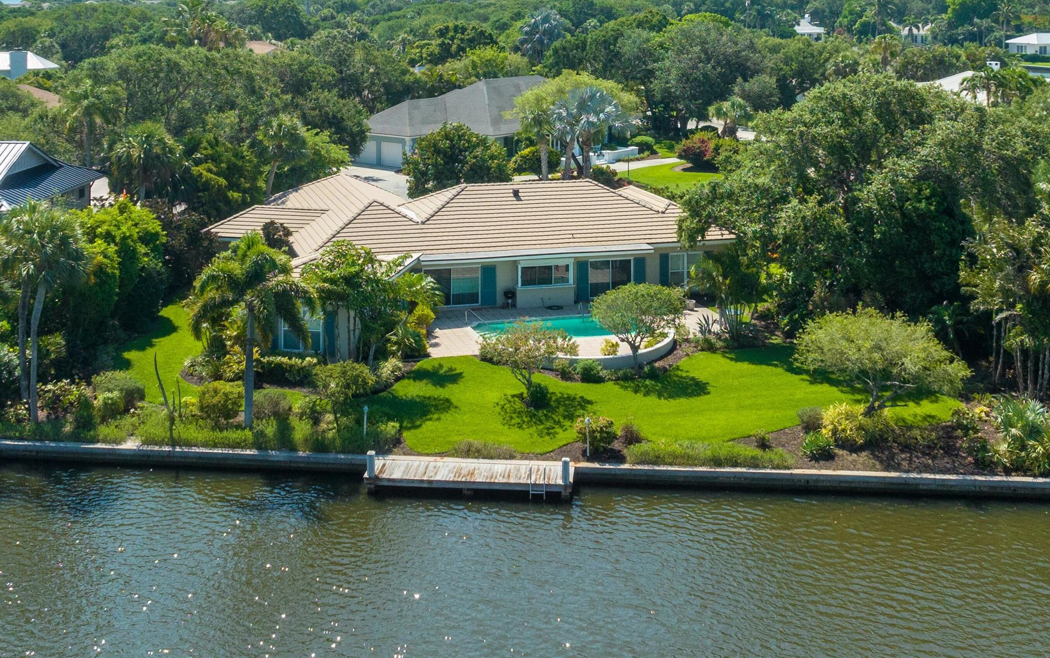 PEBBLE BAY ESTATES - Residential