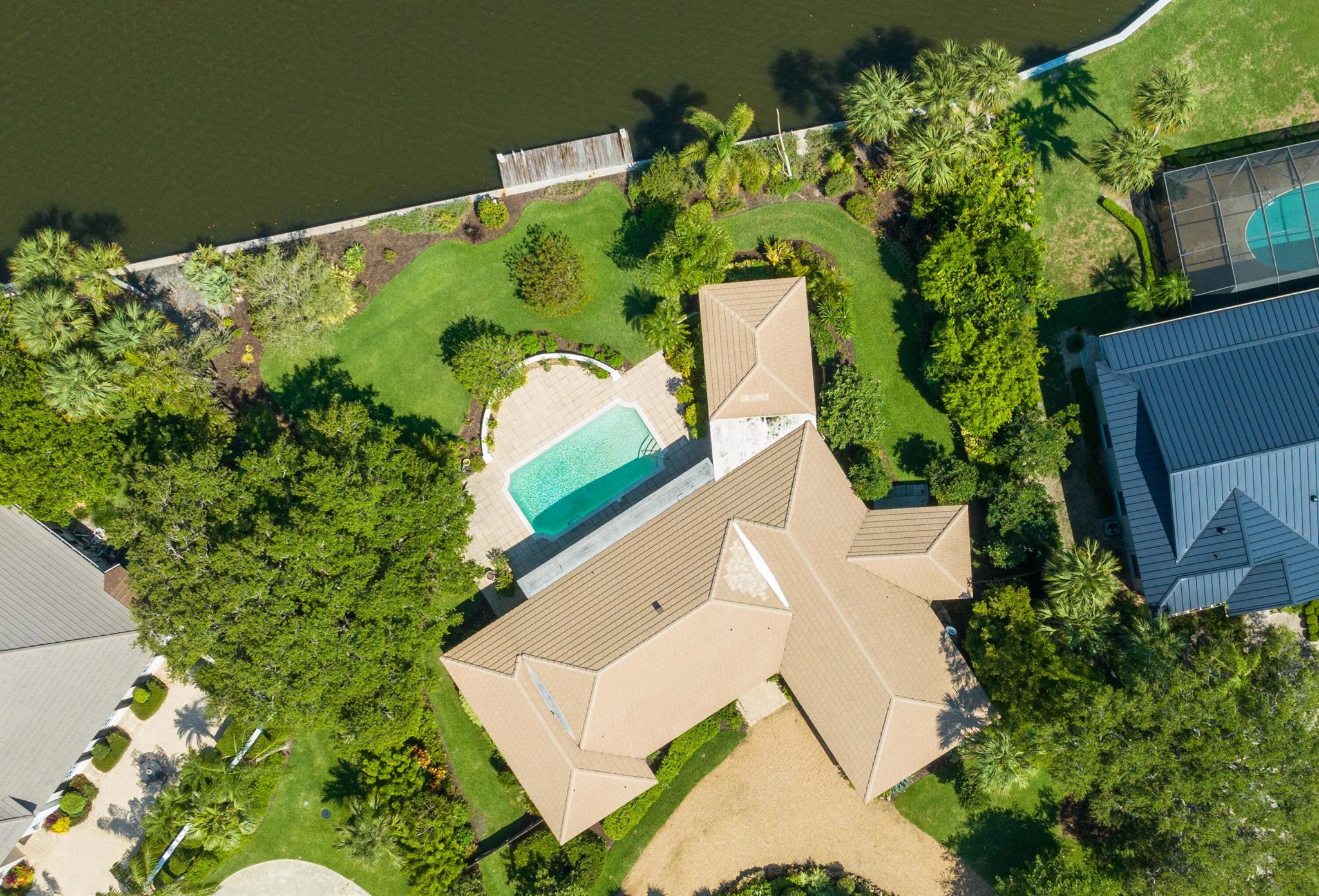 PEBBLE BAY ESTATES - Residential