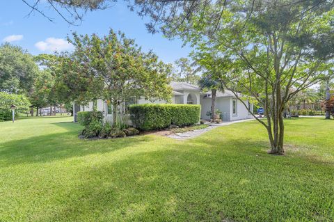 A home in Loxahatchee