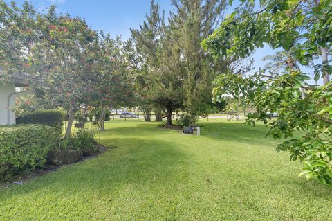 A home in Loxahatchee