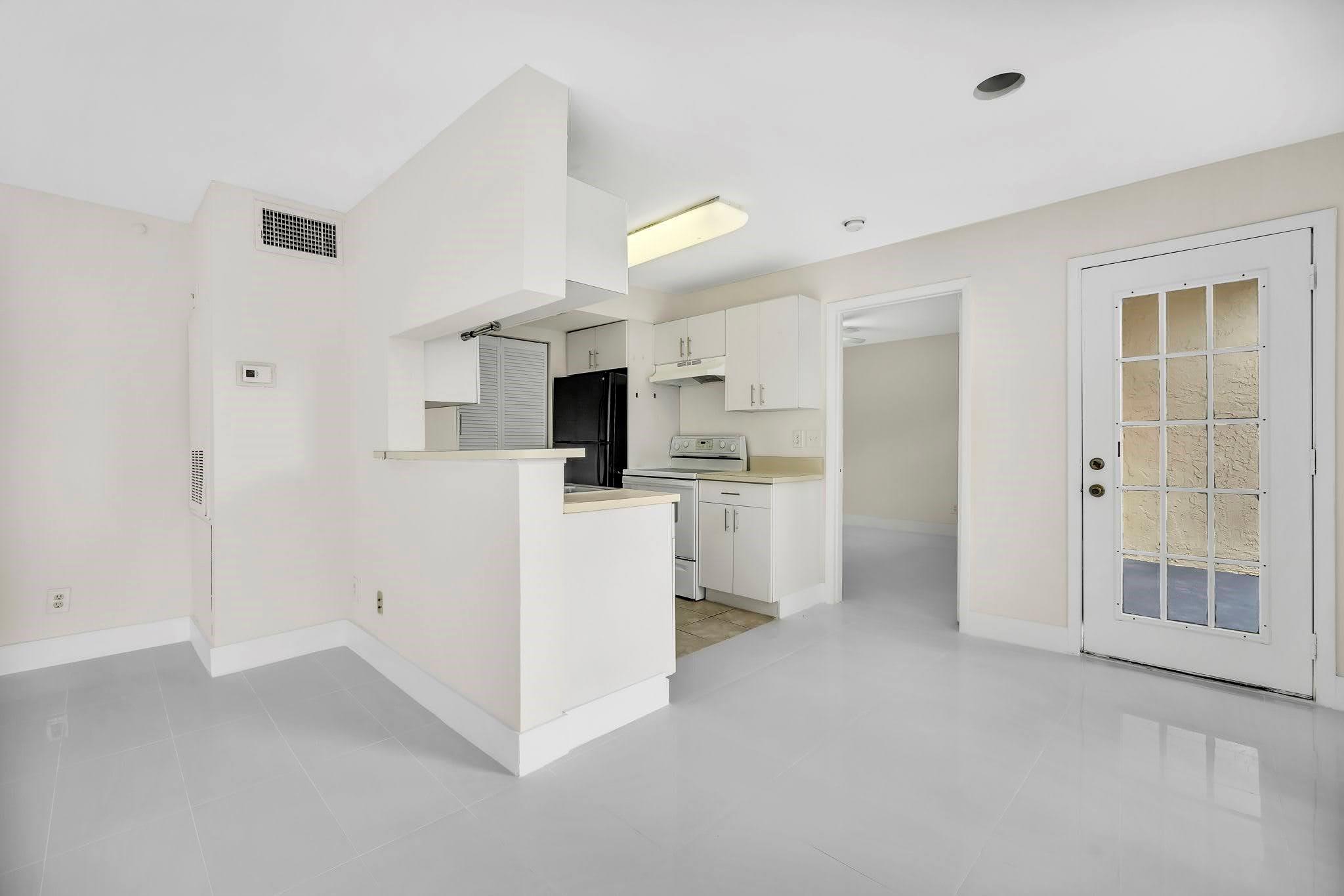 PRESERVE AT AVERY LAKES - Residential Lease