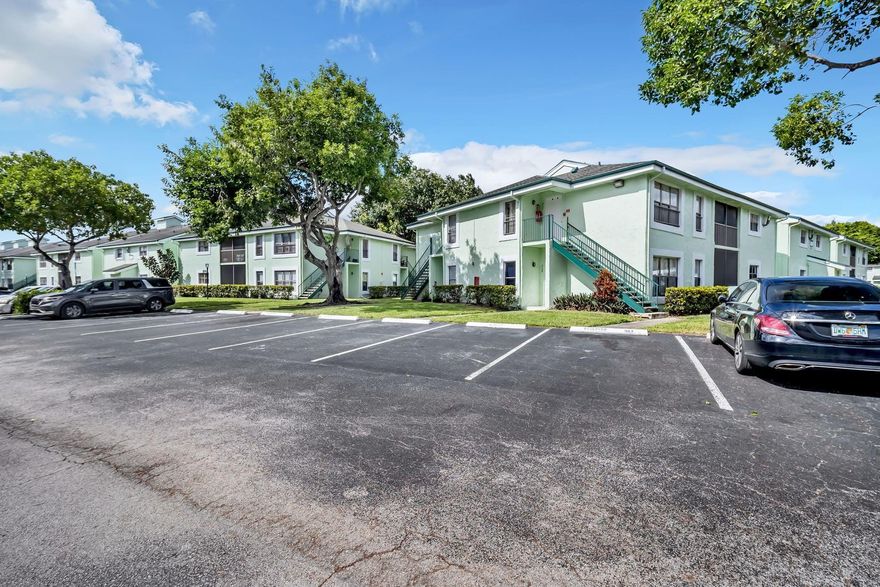 Welcome to your new home in Sunrise! This charming 2-bedroom, 1-bath apartment offers a spacious, thoughtfully designed layout with a warm and welcoming atmosphere. Inside, you’ll enjoy the convenience of an in-unit washer & dryer and plenty of living space to make your own. Step outside to relax by the sparkling community pool or take advantage of ample parking in this quiet, friendly neighborhood.
Perfectly located near schools, shopping, dining, and major highways, this home blends comfort with everyday convenience. Don’t miss the opportunity to enjoy all that Sunrise has to offer—schedule your tour today!
