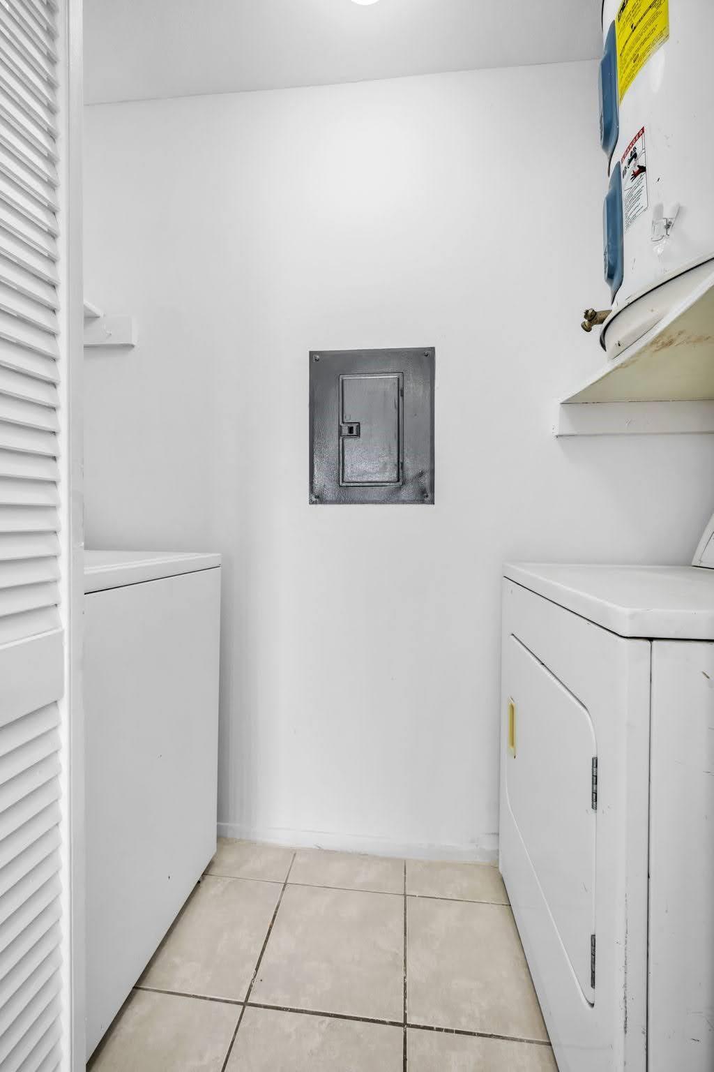 PRESERVE AT AVERY LAKES - Residential Lease