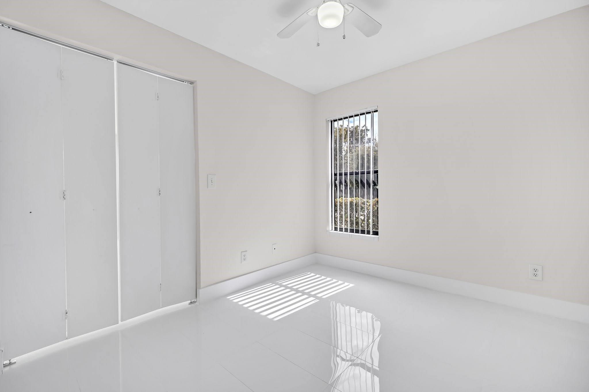 PRESERVE AT AVERY LAKES - Residential Lease