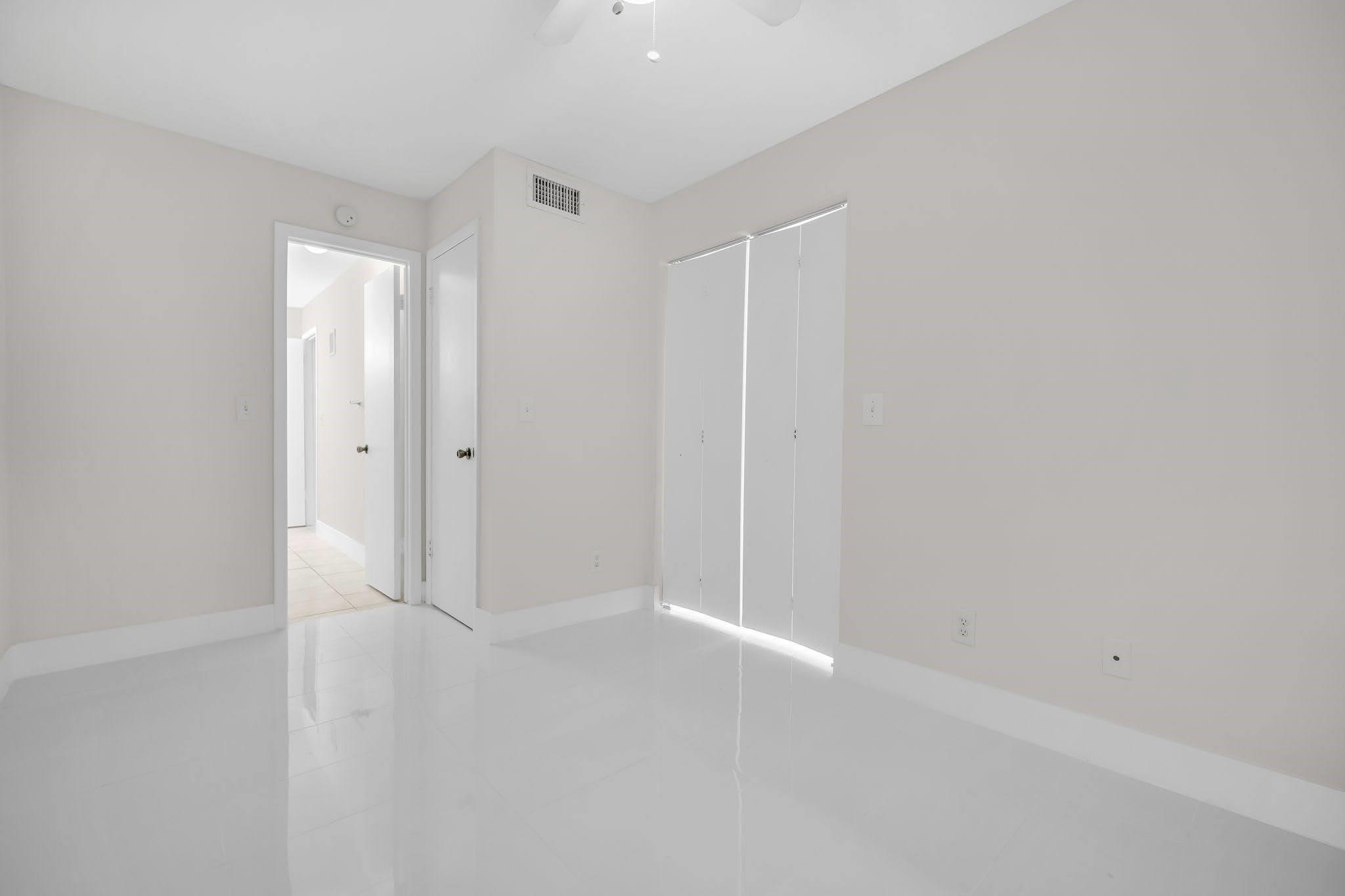 PRESERVE AT AVERY LAKES - Residential Lease