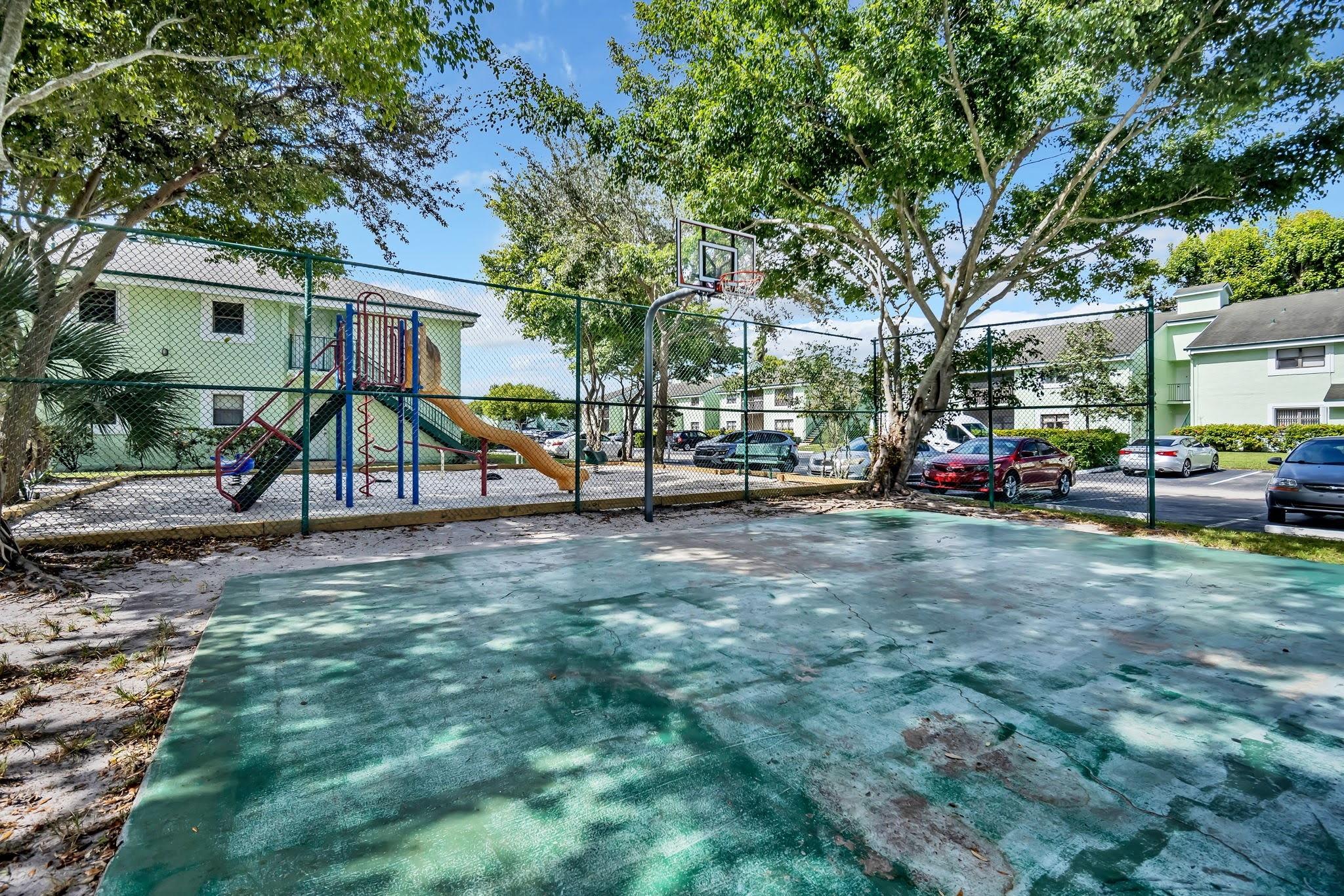 PRESERVE AT AVERY LAKES - Residential Lease