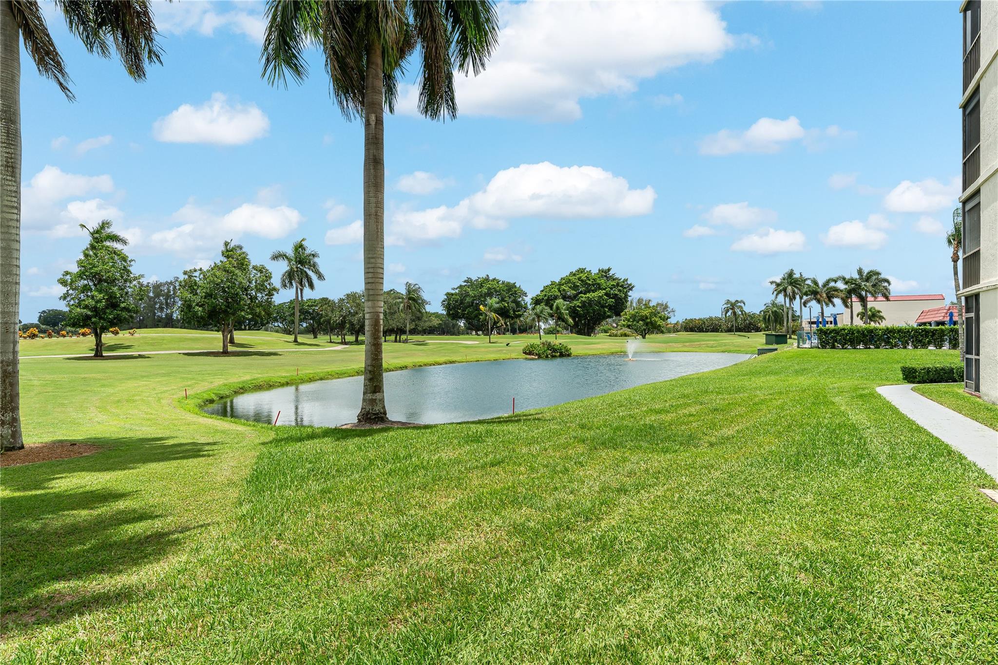 Hollybrook Golf & Tennis - Residential