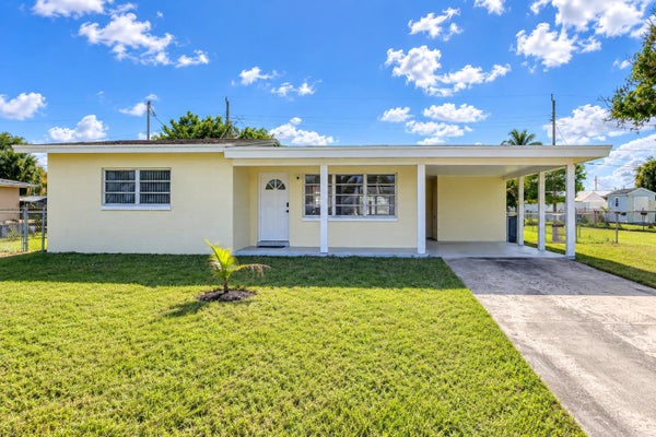 116 NE ENTRADA AVE, PORT SAINT LUCIE, FL 34952 - Image 31fade8f13d00dd212fb2b7cf9a463dc/4029800905