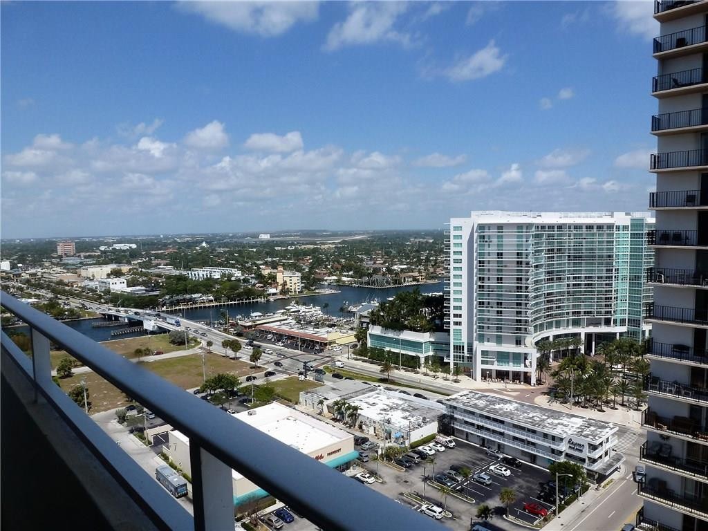 POMPANO BEACH CLUB - Residential