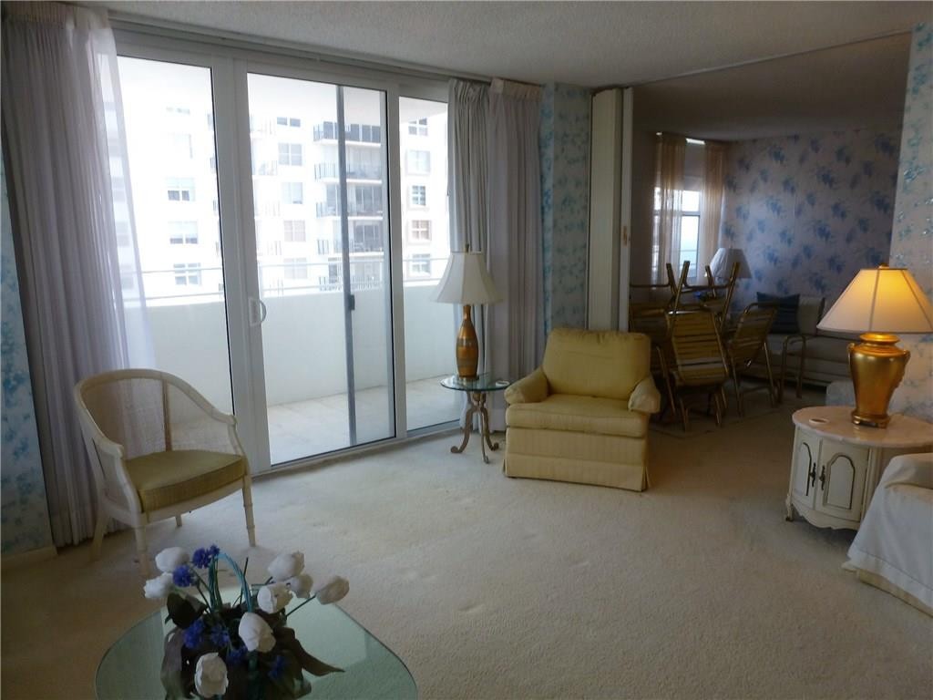 POMPANO BEACH CLUB - Residential