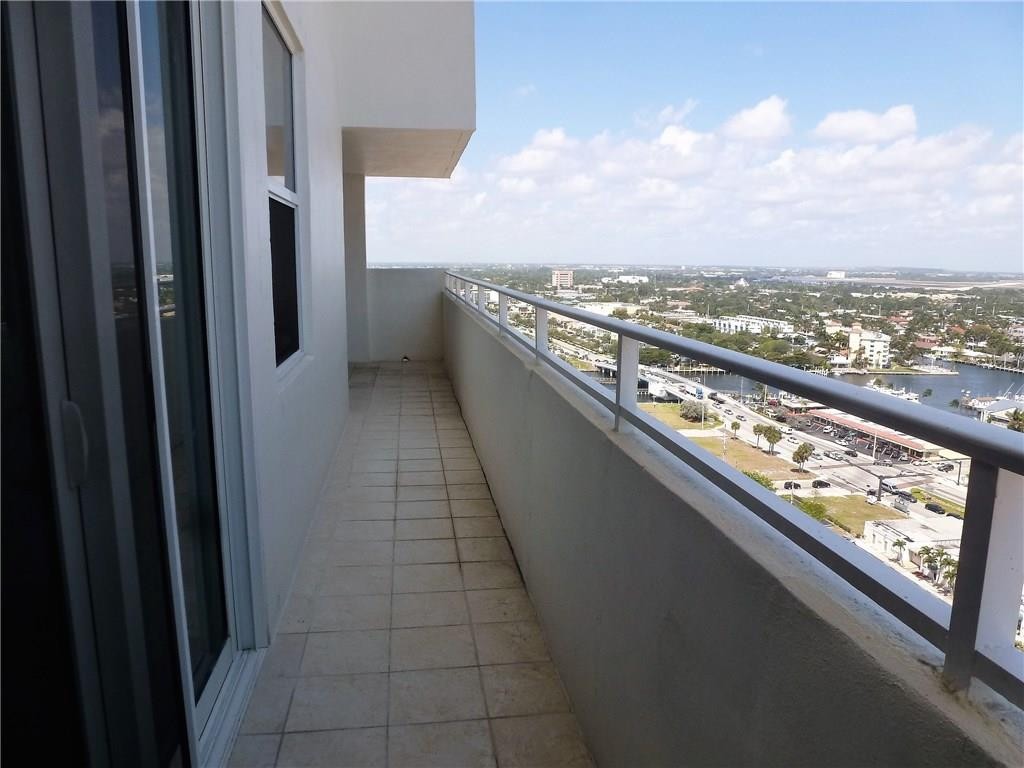 POMPANO BEACH CLUB - Residential