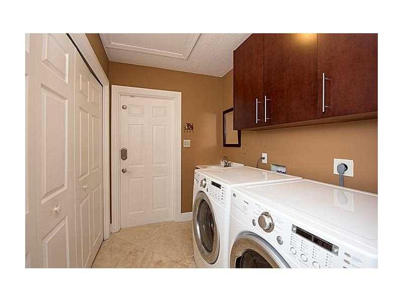 LANDINGS OF PARKLAND - Residential