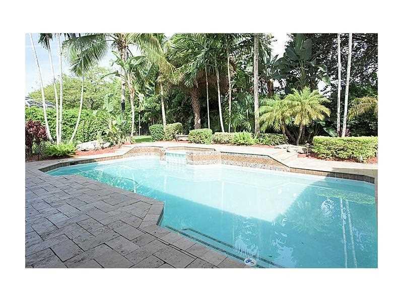 LANDINGS OF PARKLAND - Residential