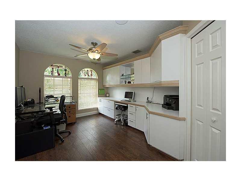 LANDINGS OF PARKLAND - Residential