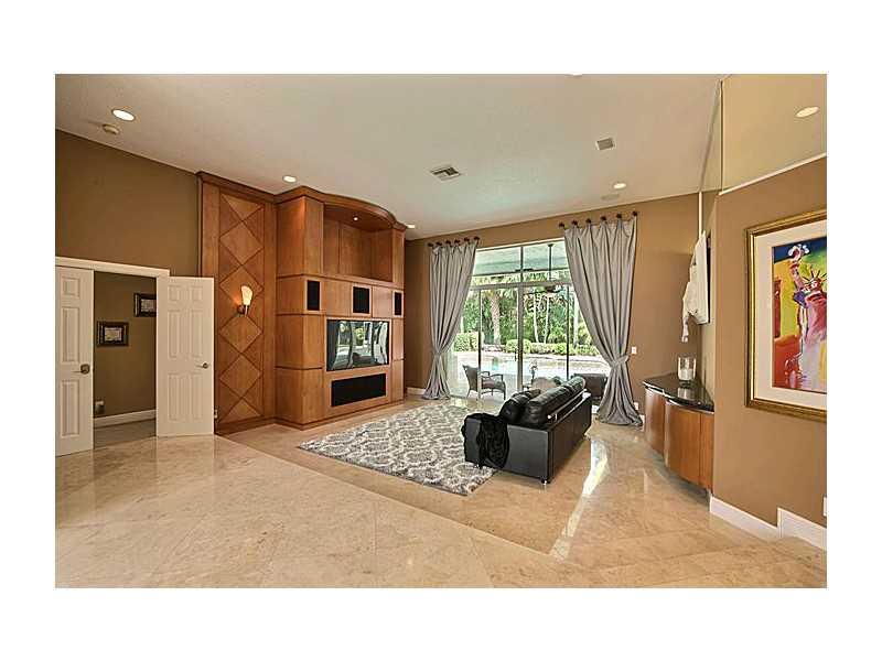 LANDINGS OF PARKLAND - Residential