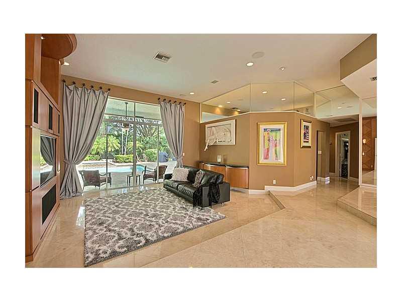 LANDINGS OF PARKLAND - Residential