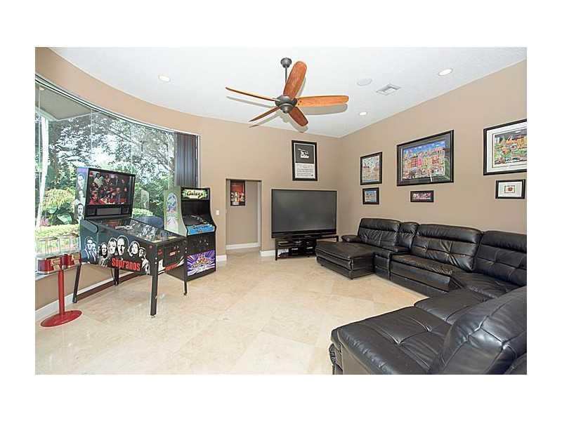 LANDINGS OF PARKLAND - Residential