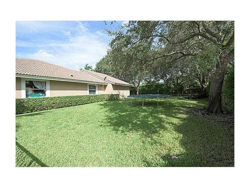 LANDINGS OF PARKLAND - Residential